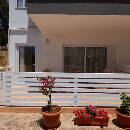 Neruda 3* Kalkan