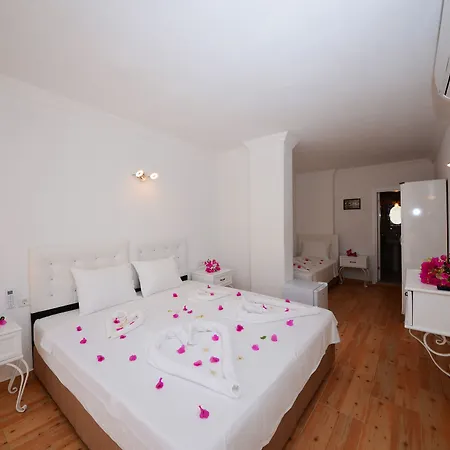Neruda 3* Kalkan