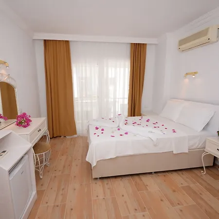 Hotel Neruda